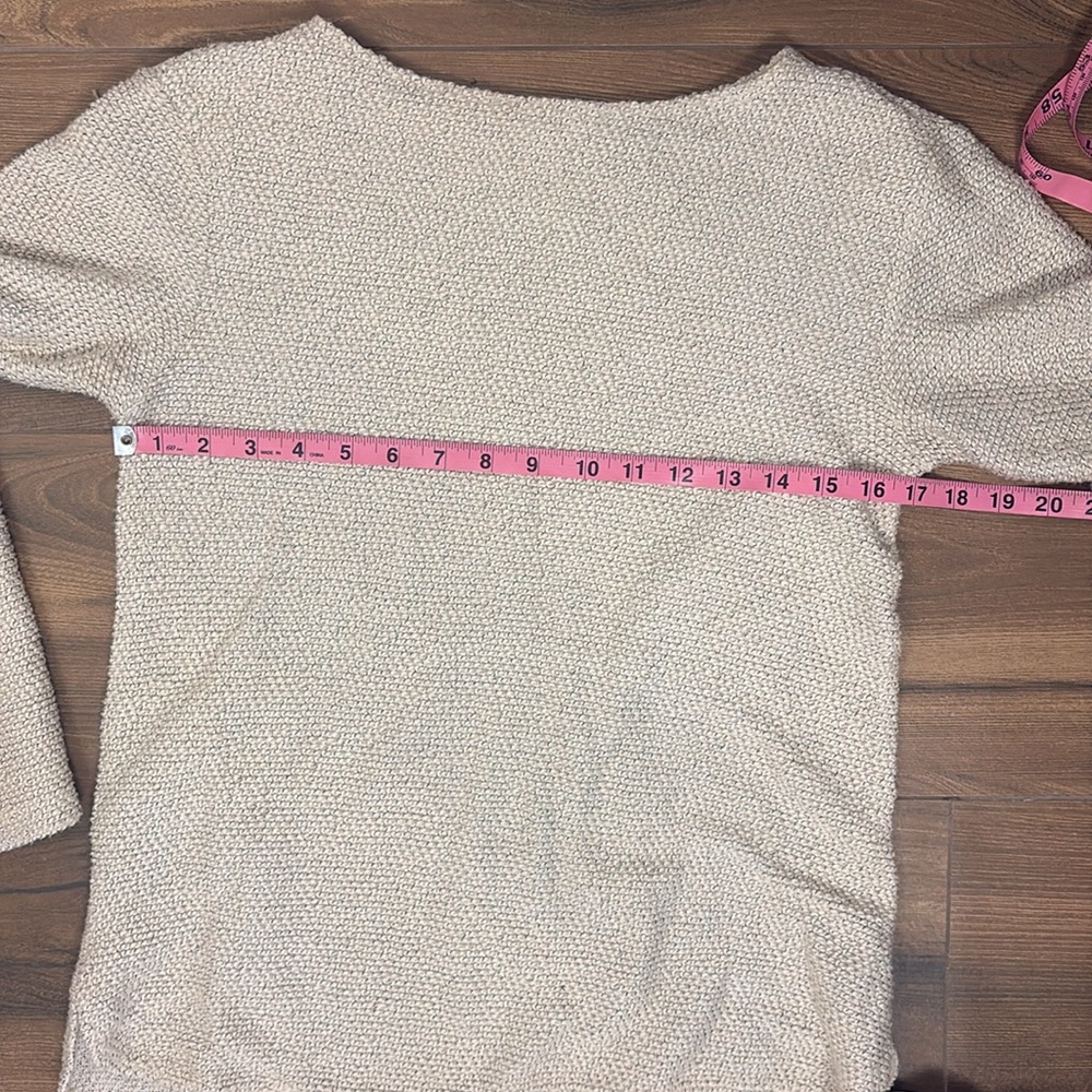 H&M Sweater - Picture 6 of 6